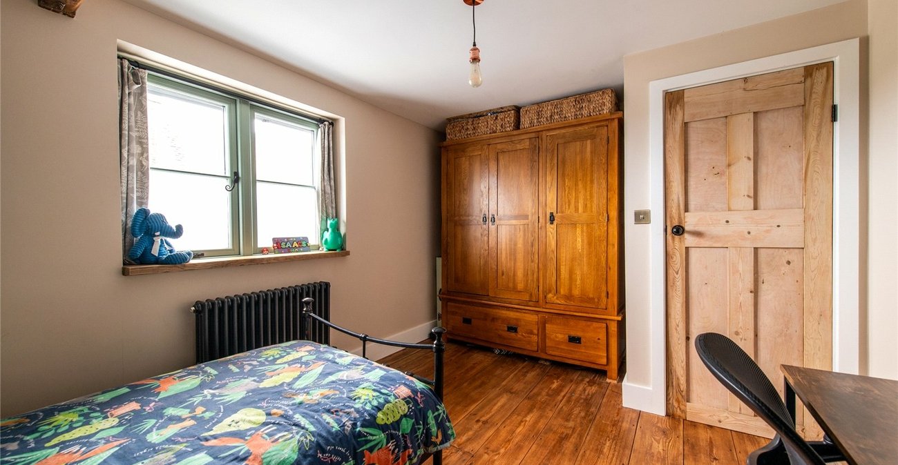 3 bedroom house for sale in Newington | Robinson Michael & Jackson