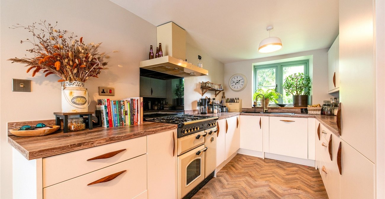 3 bedroom house for sale in Newington | Robinson Michael & Jackson