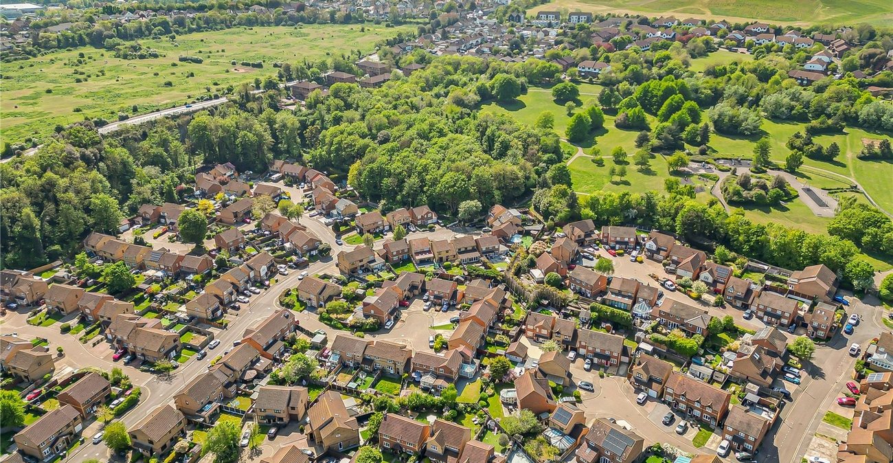 4 bedroom house for sale in Greenhithe | Robinson Jackson