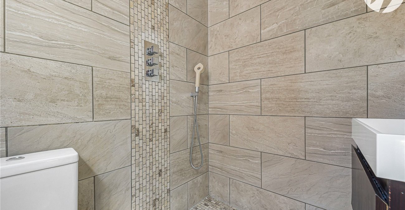 4 bedroom house for sale in Greenhithe | Robinson Jackson