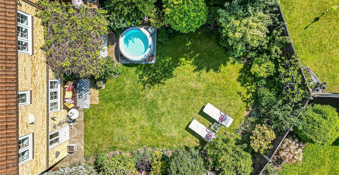 4 bedroom house for sale in Greenhithe | Robinson Jackson