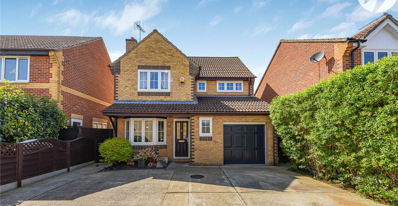 4 bedroom house for sale in Greenhithe | Robinson Jackson