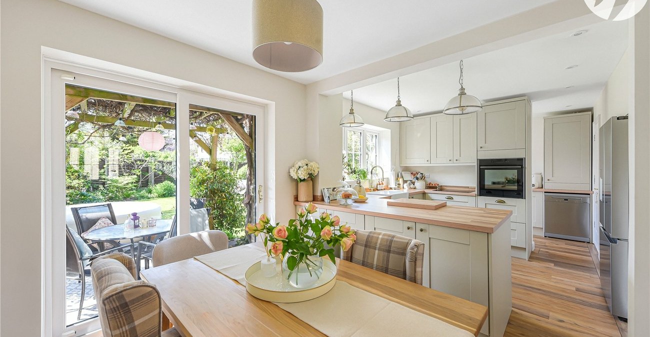 4 bedroom house for sale in Greenhithe | Robinson Jackson