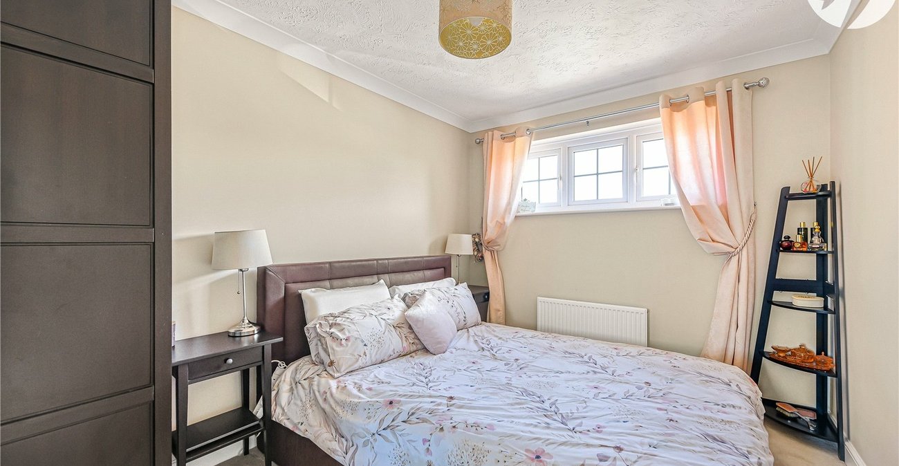 4 bedroom house for sale in Greenhithe | Robinson Jackson