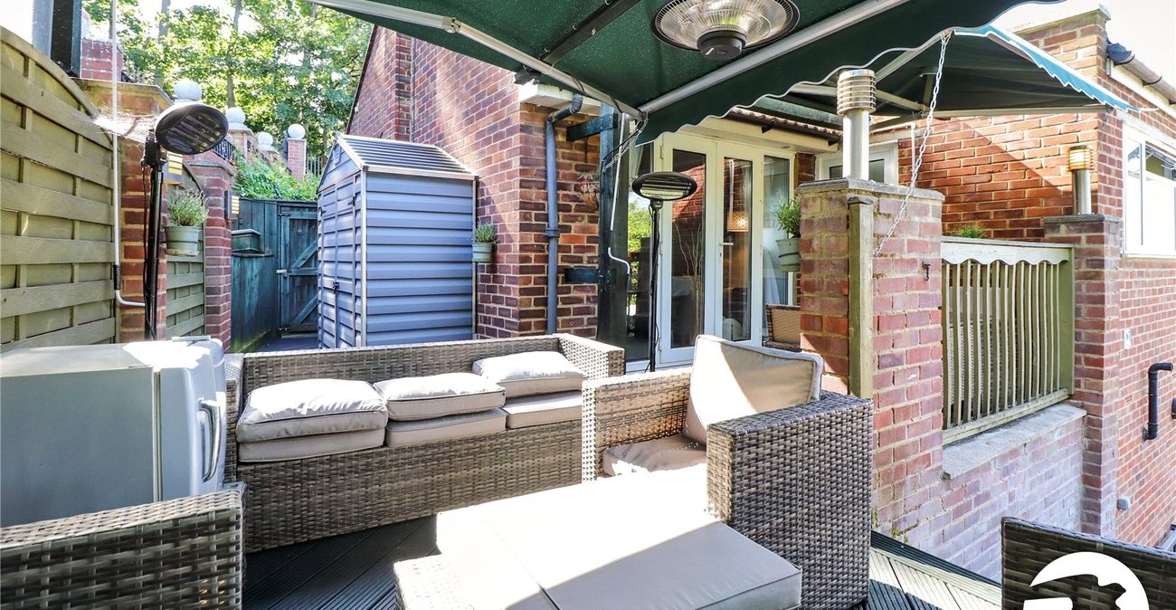 3 bedroom bungalow for sale in Belvedere | Robinson Jackson
