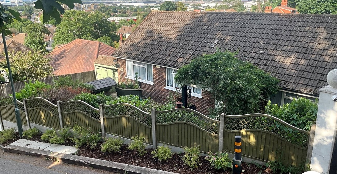 3 bedroom bungalow for sale in Belvedere | Robinson Jackson