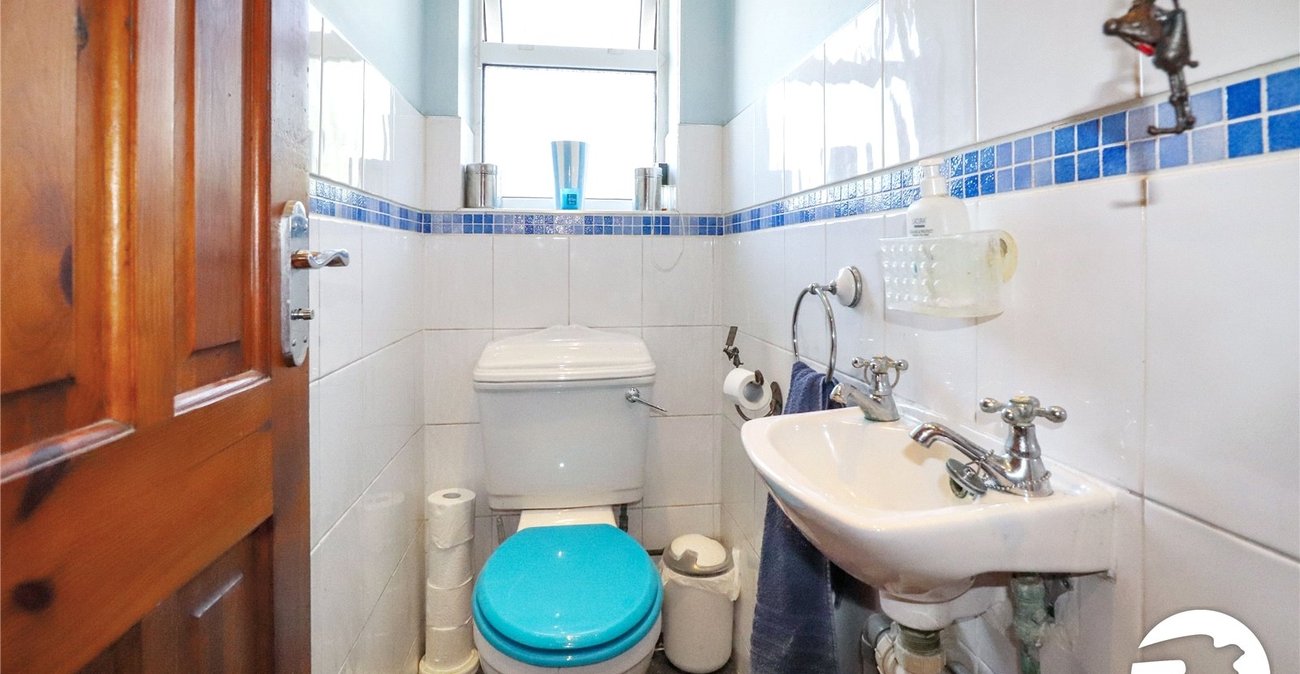 3 bedroom bungalow for sale in Belvedere | Robinson Jackson