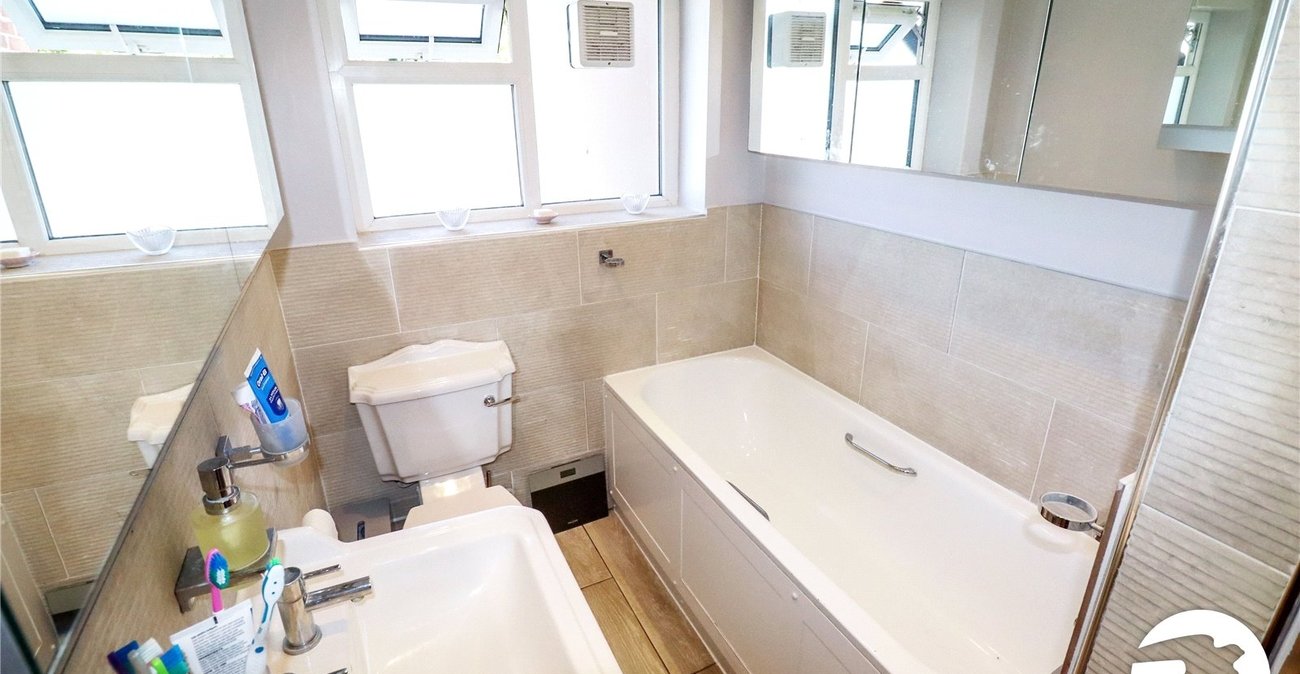 3 bedroom bungalow for sale in Belvedere | Robinson Jackson