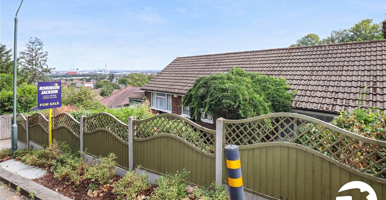 3 bedroom bungalow for sale in Belvedere | Robinson Jackson
