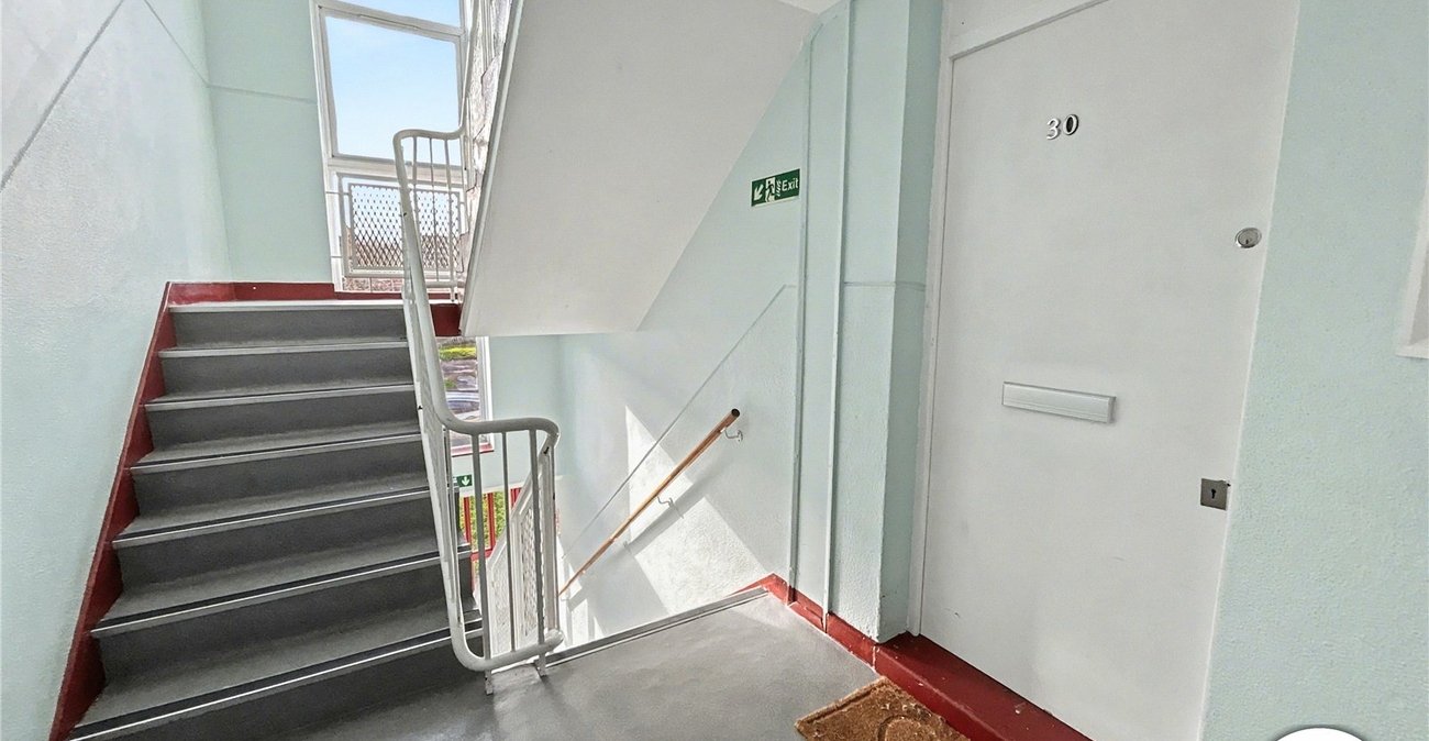 2 bedroom property for sale in Sidcup | Robinson Jackson