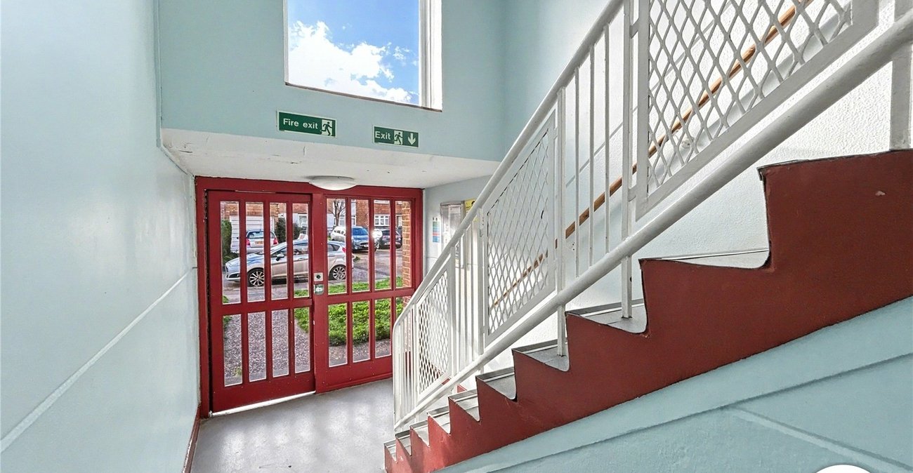 2 bedroom property for sale in Sidcup | Robinson Jackson