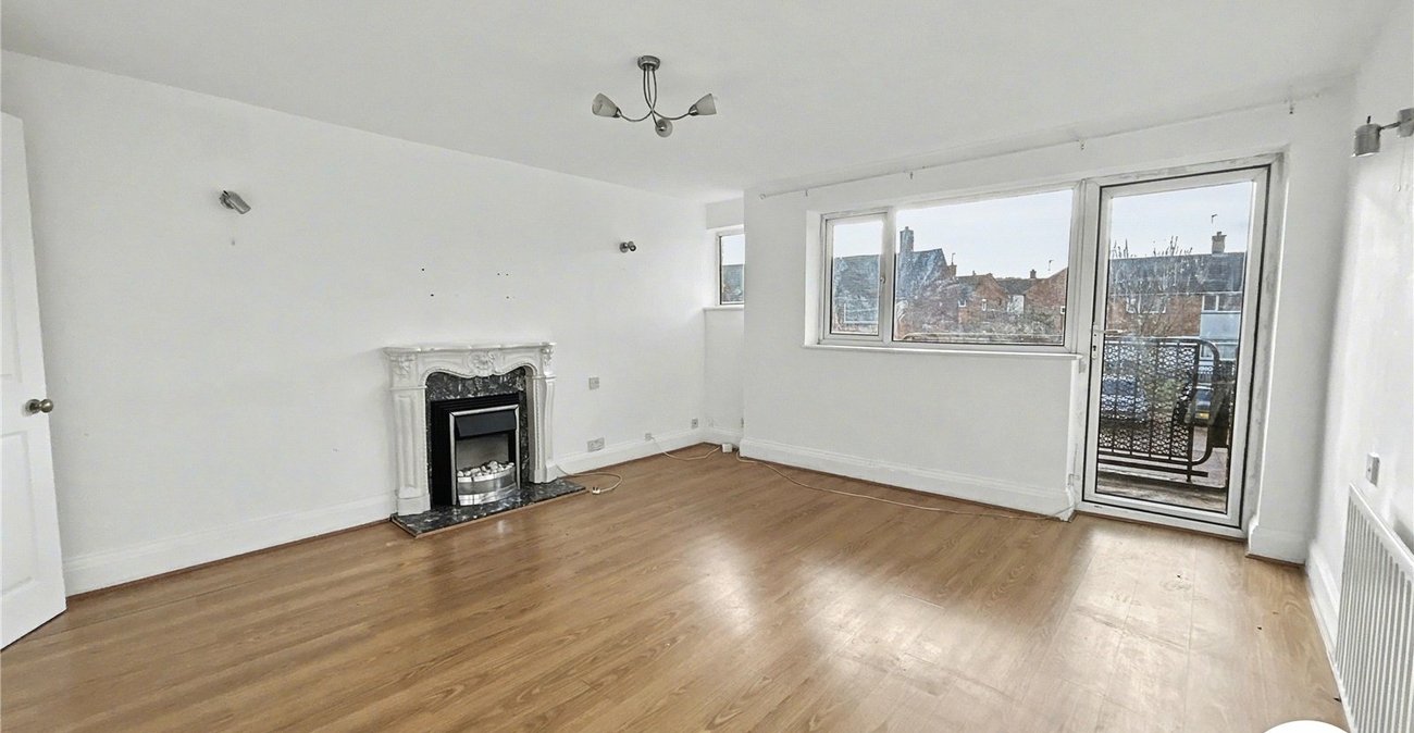 2 bedroom property for sale in Sidcup | Robinson Jackson