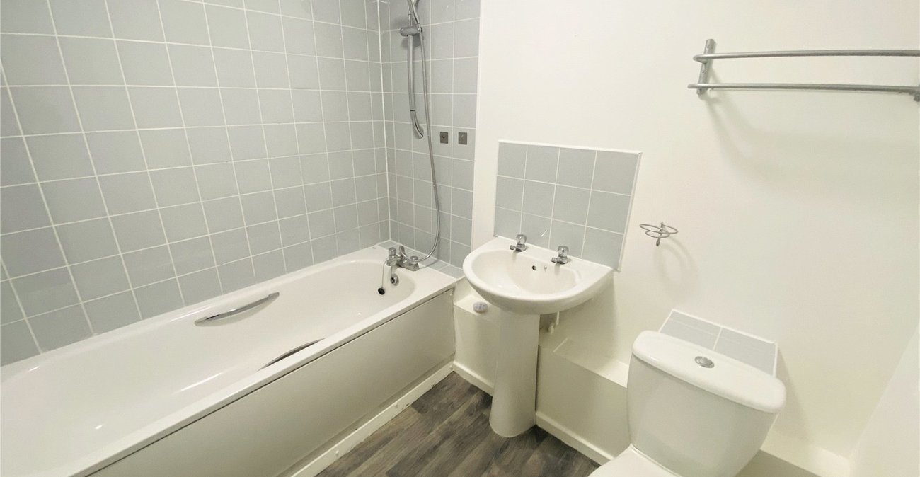 2 bedroom property for sale in Catford | Robinson Jackson