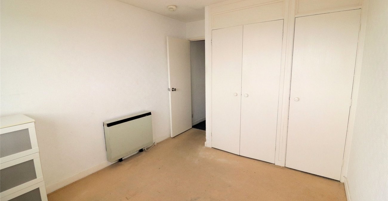 1 bedroom property for sale in Crayford | Robinson Jackson