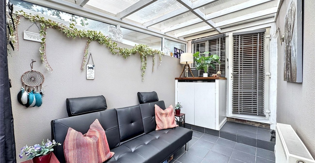 4 bedroom house for sale in Rainham | Robinson Michael & Jackson