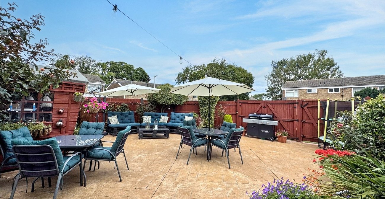 4 bedroom house for sale in Rainham | Robinson Michael & Jackson