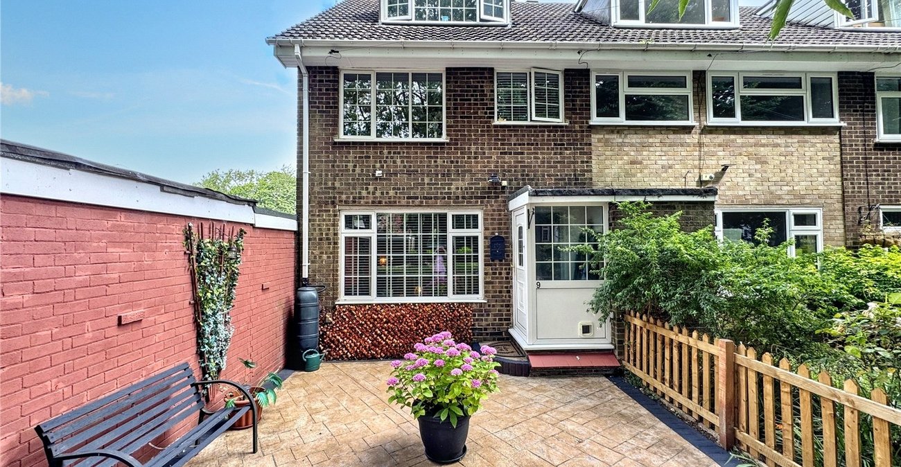 4 bedroom house for sale in Rainham | Robinson Michael & Jackson