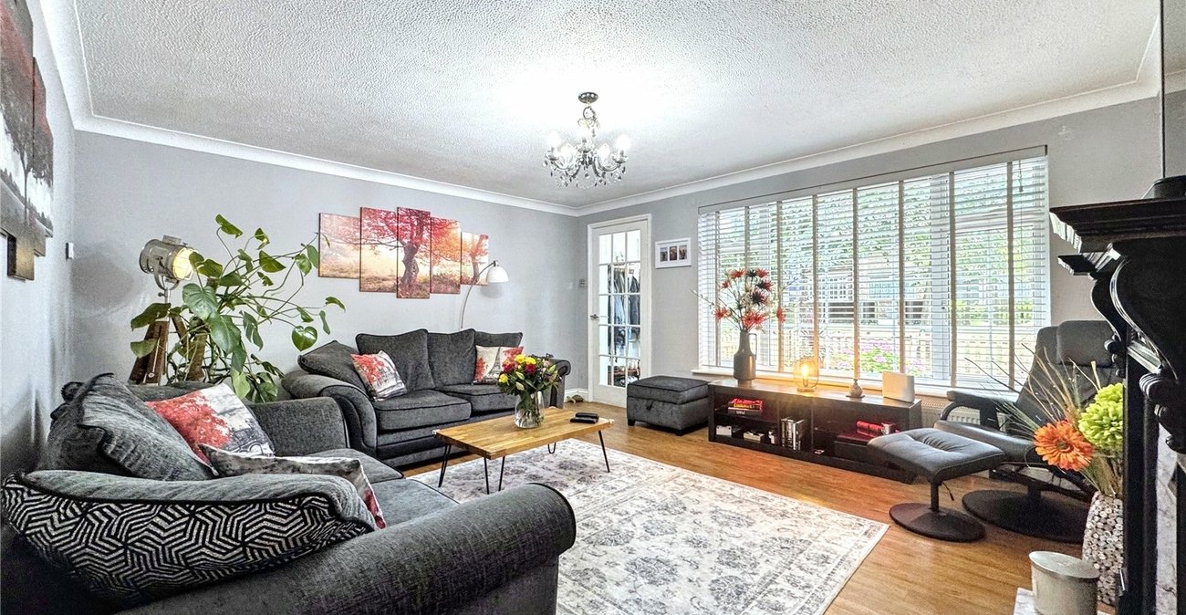 4 bedroom house for sale in Rainham | Robinson Michael & Jackson