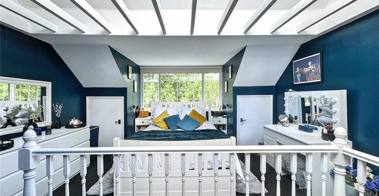 4 bedroom house for sale in Rainham | Robinson Michael & Jackson