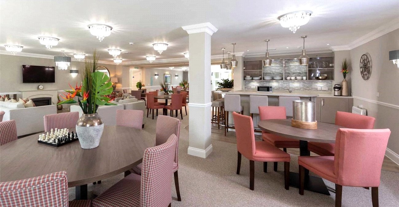 1 bedroom property for sale in Birchwood Park Avenue | Robinson Jackson