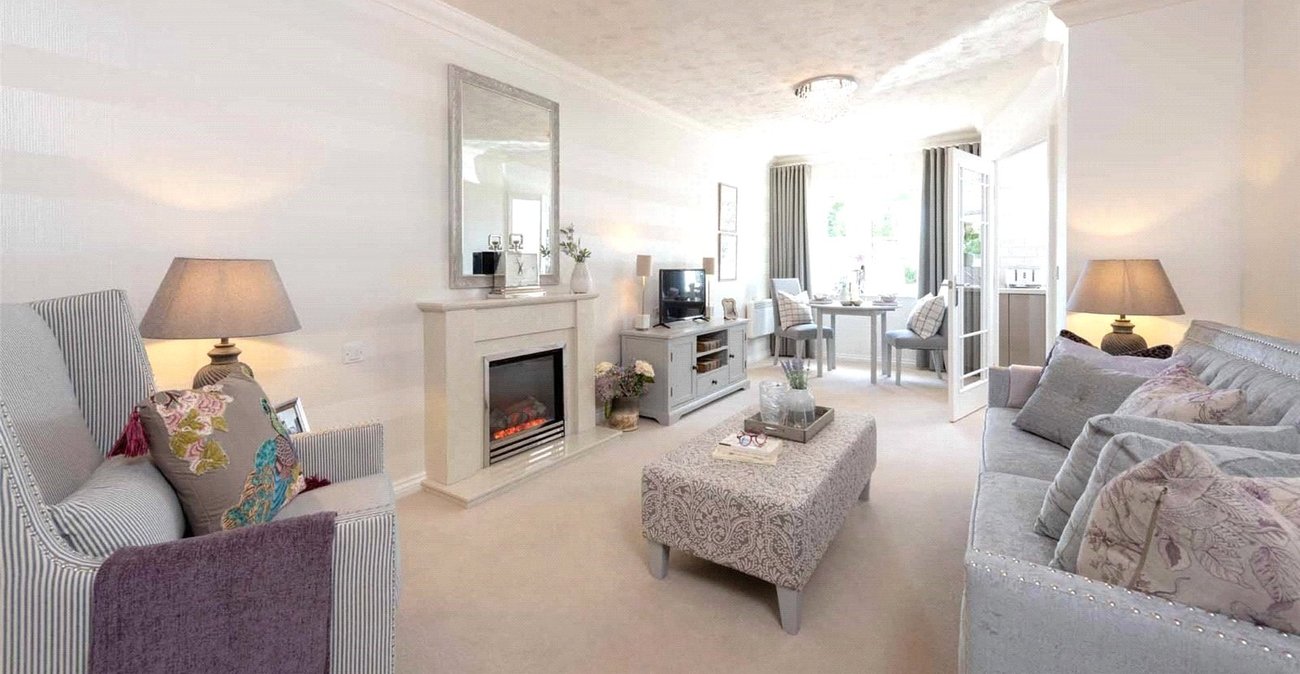 1 bedroom property for sale in Birchwood Park Avenue | Robinson Jackson