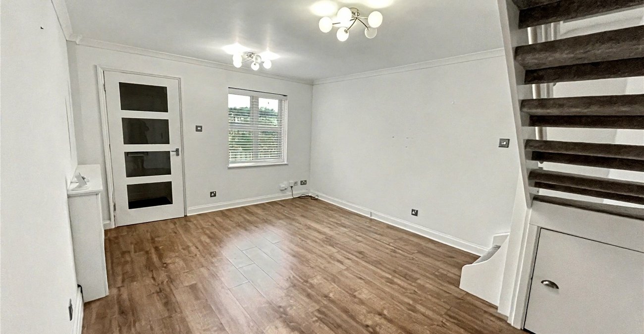 2 bedroom house to rent in Princes Park | Robinson Michael & Jackson