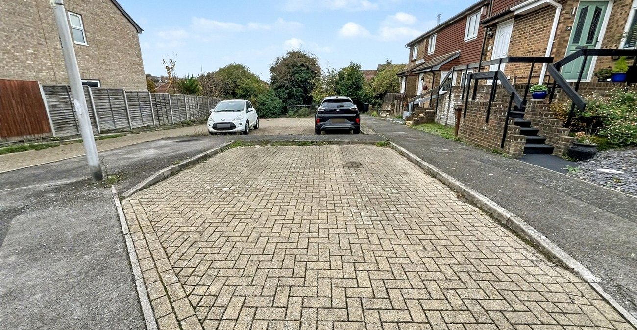 2 bedroom house to rent in Princes Park | Robinson Michael & Jackson