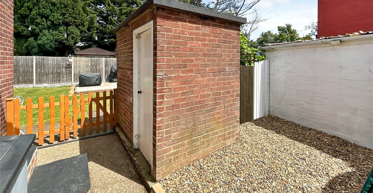 2 bedroom property for sale in Sidcup | Robinson Jackson