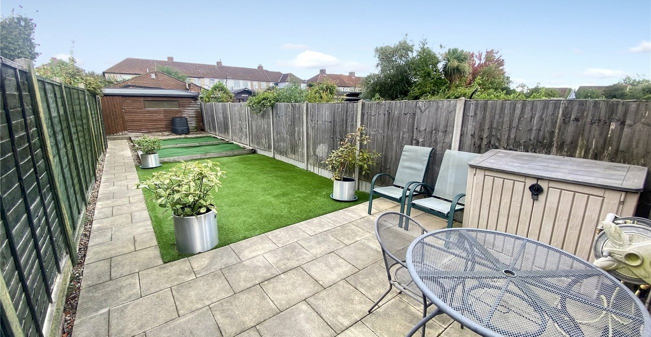 2 bedroom house for sale in Sidcup | Robinson Jackson