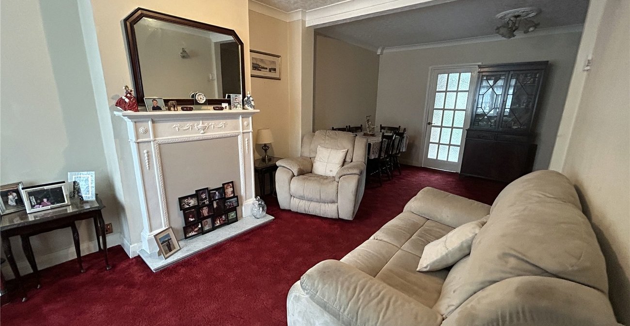 2 bedroom house for sale in Sidcup | Robinson Jackson