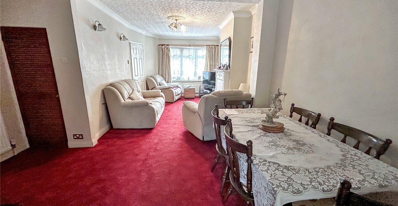 2 bedroom house for sale in Sidcup | Robinson Jackson