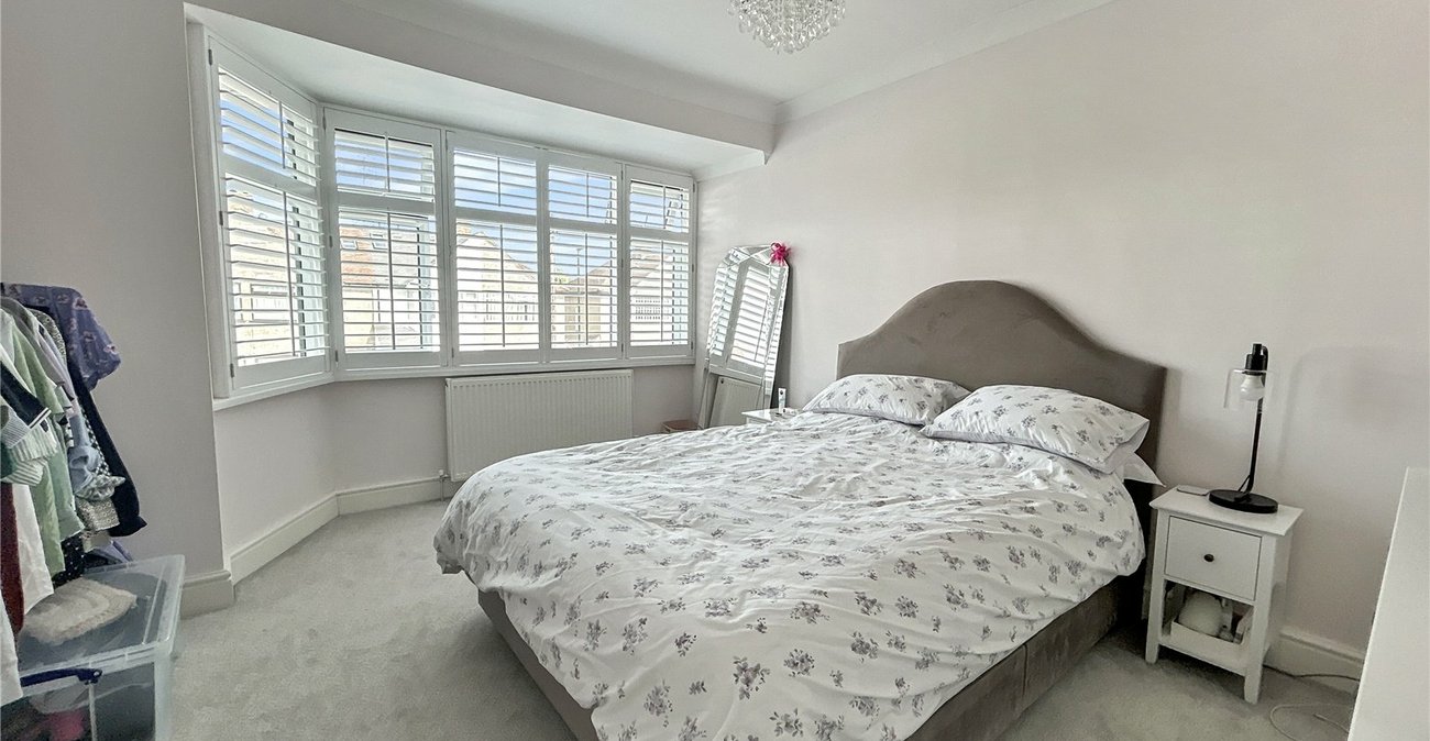 2 bedroom house for sale in Sidcup | Robinson Jackson
