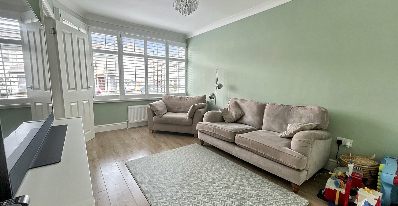 2 bedroom house for sale in Sidcup | Robinson Jackson