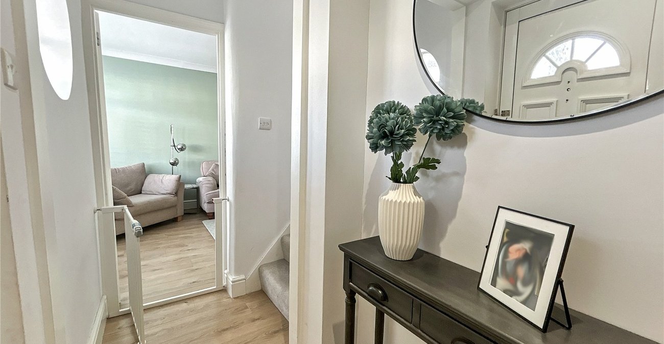 2 bedroom house for sale in Sidcup | Robinson Jackson