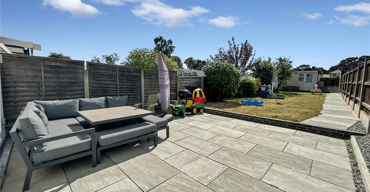 2 bedroom house for sale in Sidcup | Robinson Jackson