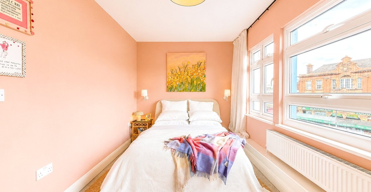 1 bedroom property for sale in London | Robinson Jackson