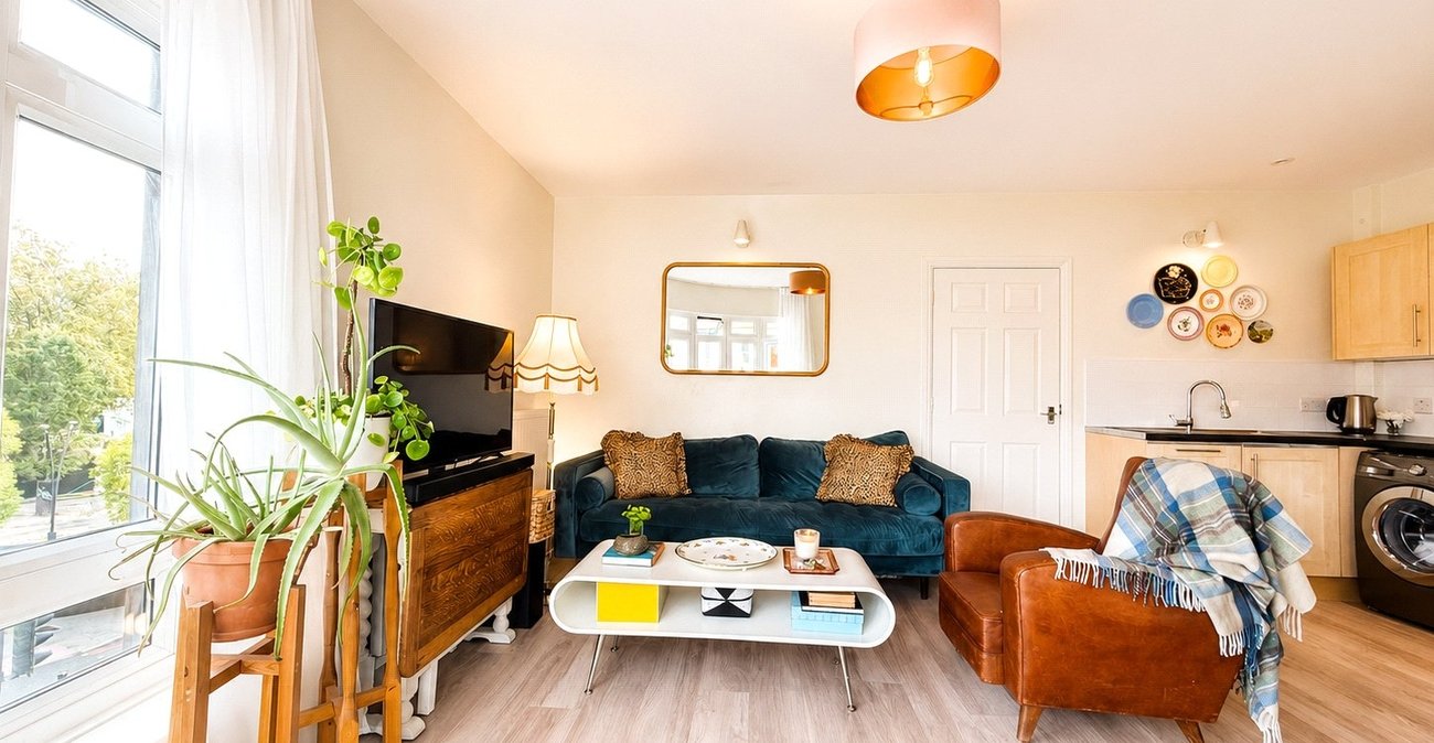 1 bedroom property for sale in London | Robinson Jackson