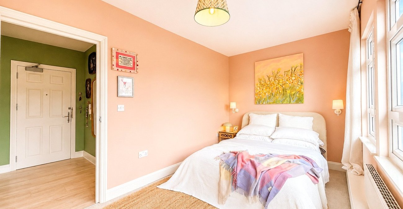 1 bedroom property for sale in London | Robinson Jackson
