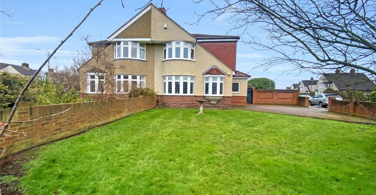 4 bedroom house for sale in Sidcup | Robinson Jackson