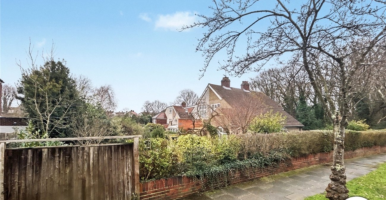3 bedroom house for sale in Sidcup | Robinson Jackson
