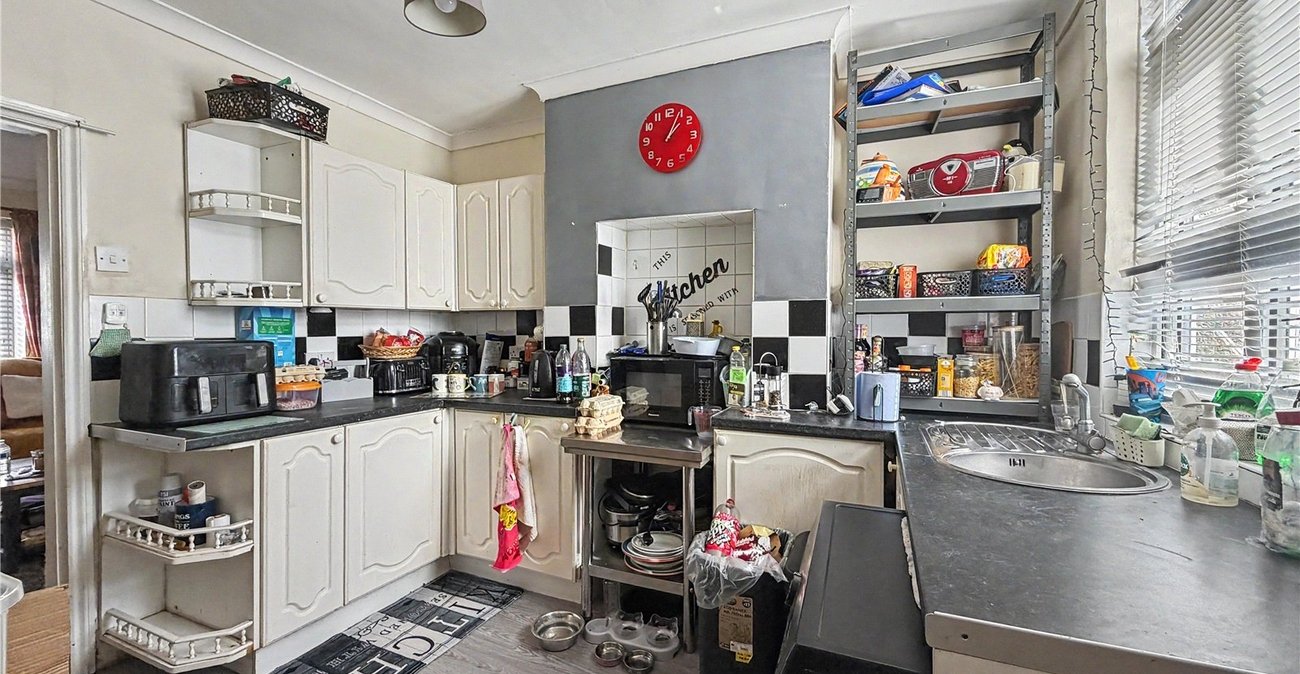 2 bedroom house for sale in Gillingham | Robinson Michael & Jackson
