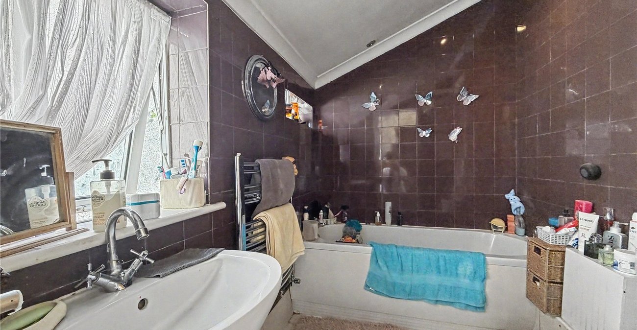 2 bedroom house for sale in Gillingham | Robinson Michael & Jackson