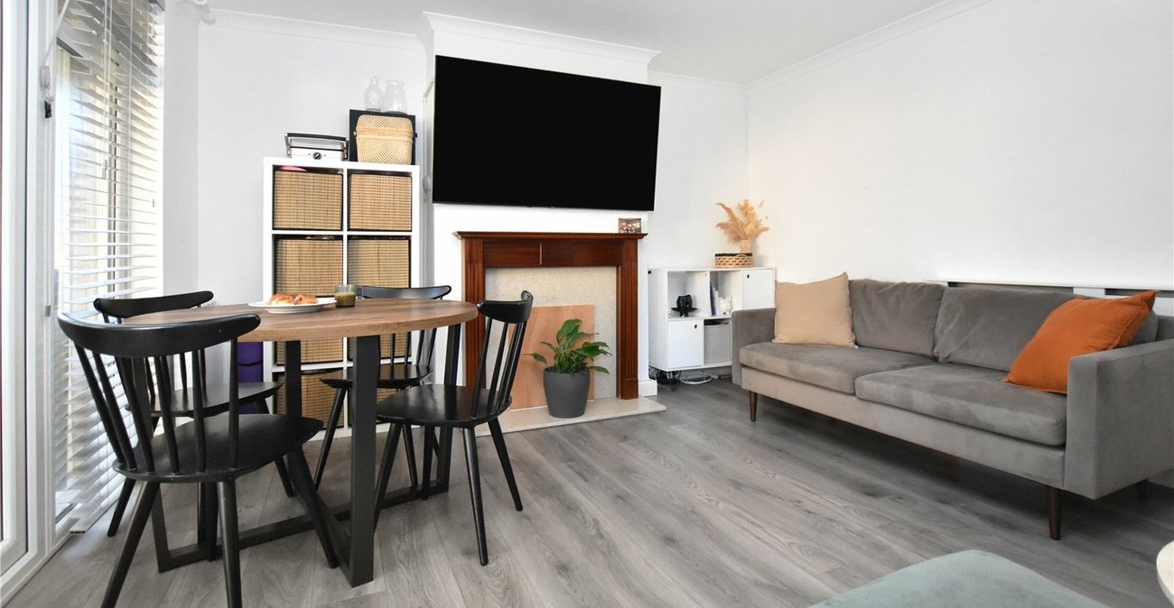 2 bedroom property for sale in Bexleyheath | Robinson Jackson