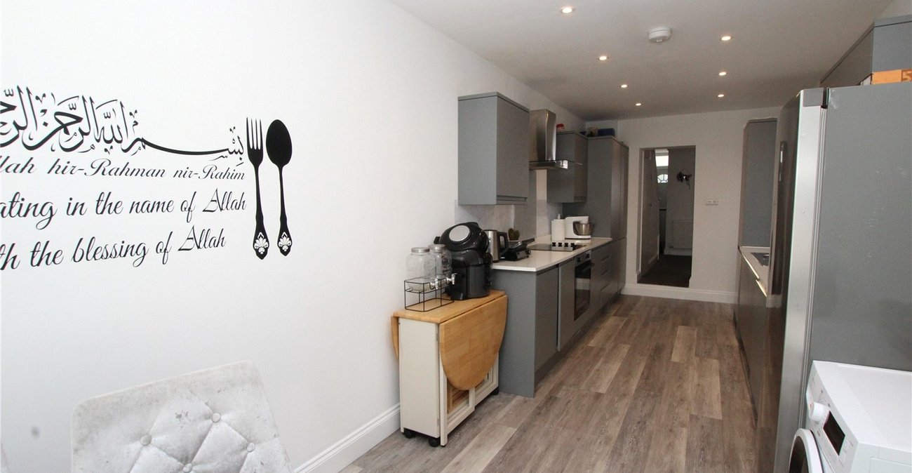 2 bedroom house for sale in Woolwich | Robinson Jackson