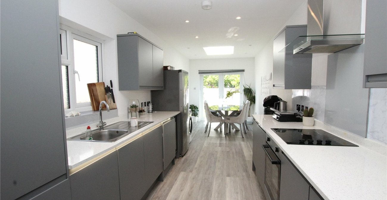 2 bedroom house for sale in Woolwich | Robinson Jackson