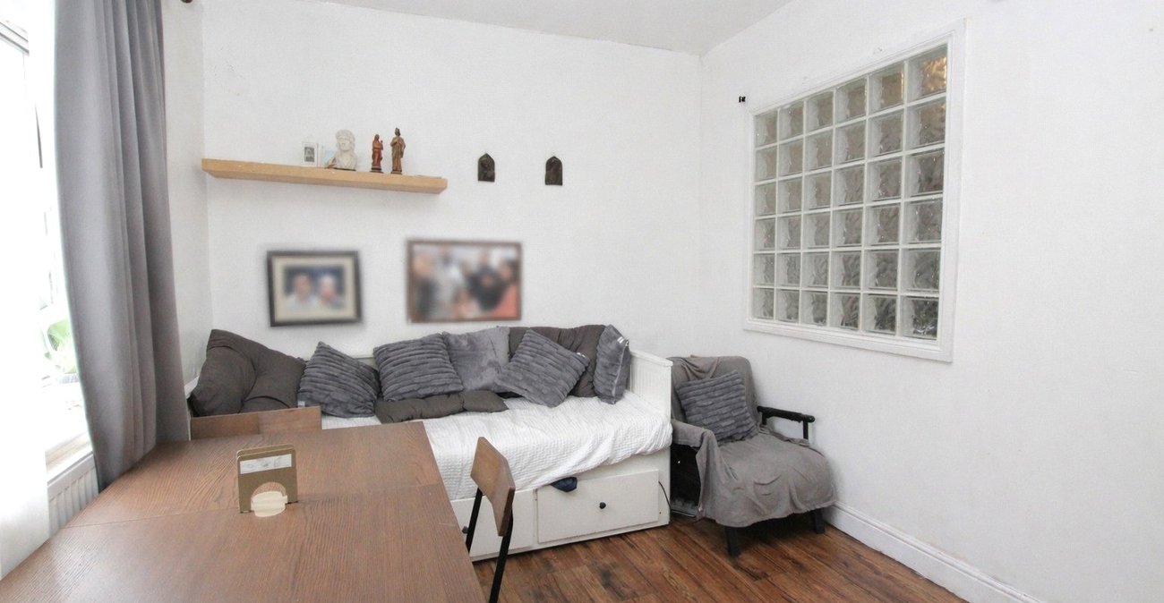 3 bedroom property for sale in Woolwich | Robinson Jackson