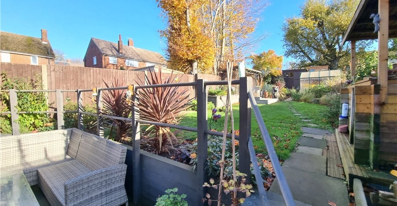 2 bedroom house for sale in St Mary Cray | Robinson Jackson
