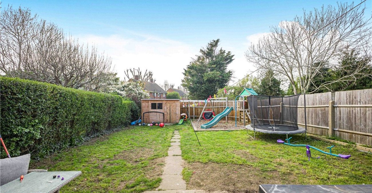 2 bedroom house for sale in St Mary Cray | Robinson Jackson