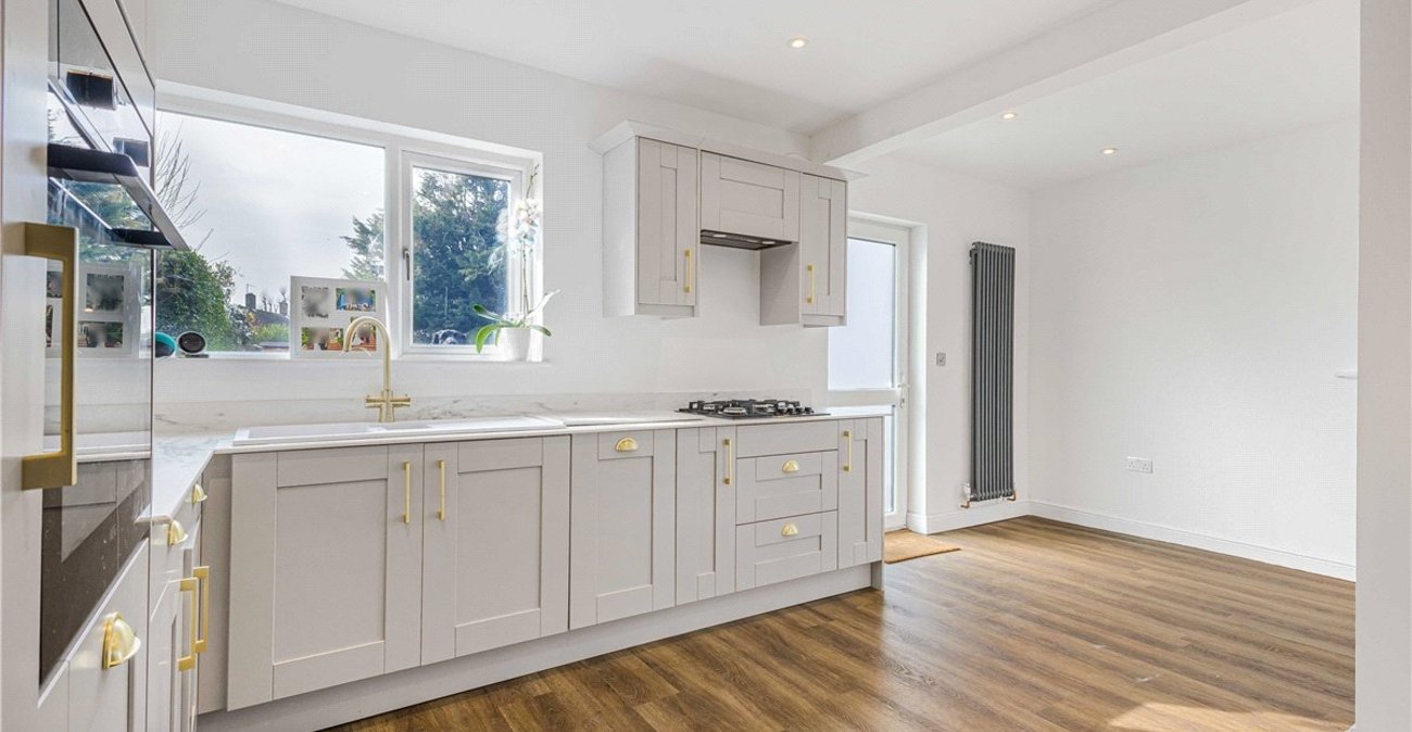 2 bedroom house for sale in St Mary Cray | Robinson Jackson