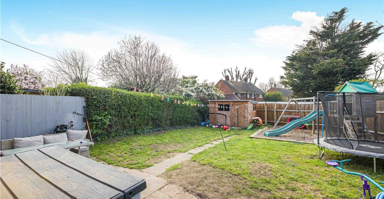 2 bedroom house for sale in St Mary Cray | Robinson Jackson